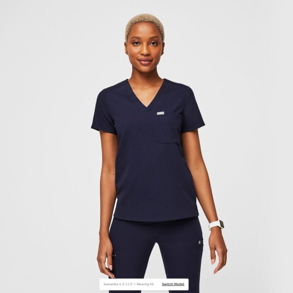 Figs Catarina One Pocket Scrub Top Large